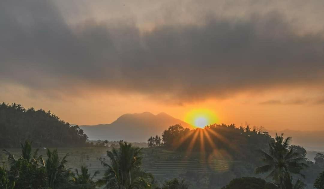 Pondok Lembah Dukuh Homestay Karangasem Esterno foto